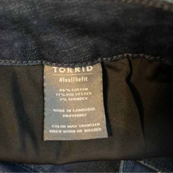 Torrid Trio Fit Skinny Limitless Stretch Jeans Size 22R- 26R NWT - Picture 9 of 11